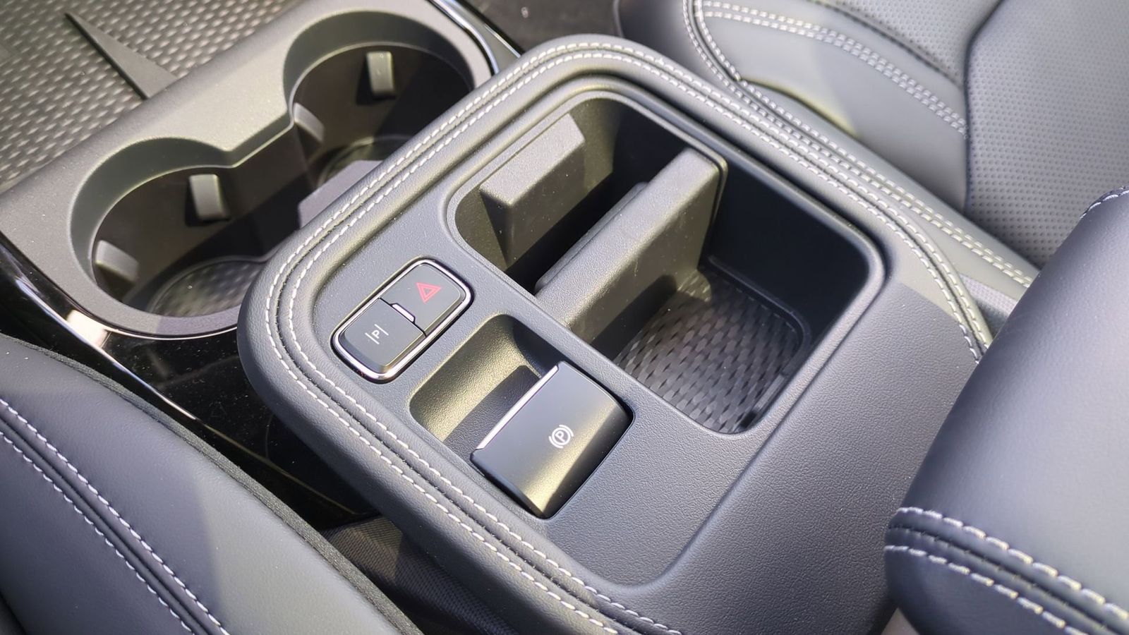 Thumbnail: 2025 Ford Mustang Mach-E - 34