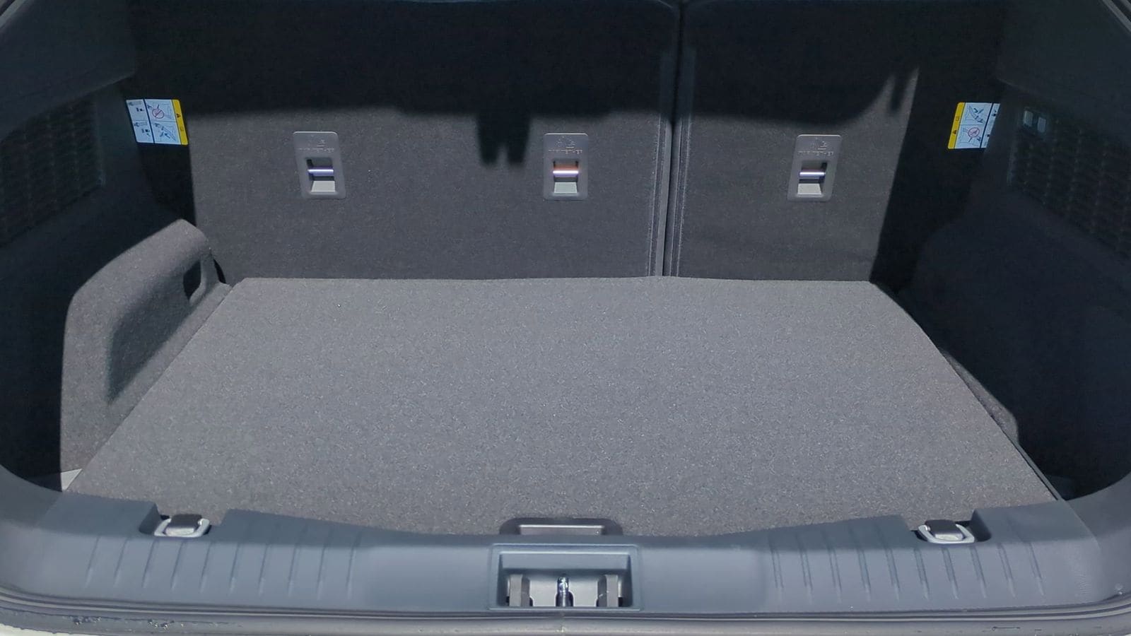 Thumbnail: 2025 Ford Mustang Mach-E - 35