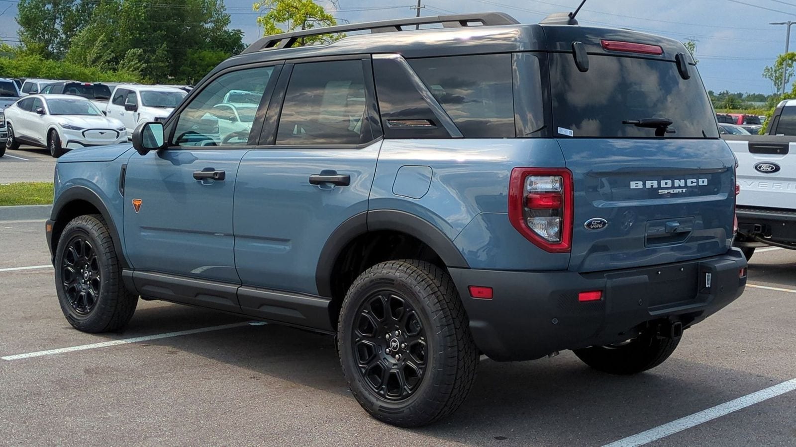 Thumbnail: 2025 Ford Bronco Sport - 3