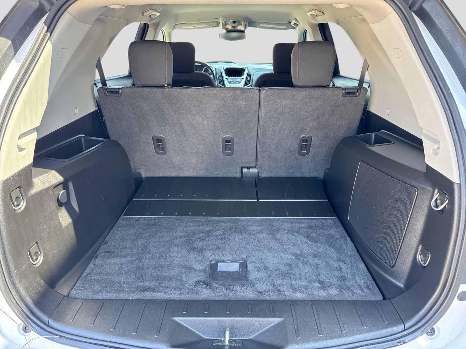 Thumbnail: 2017 Chevrolet Equinox - 31