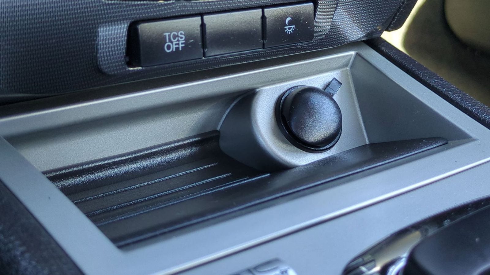 Thumbnail: 2012 Ford Fusion - 33