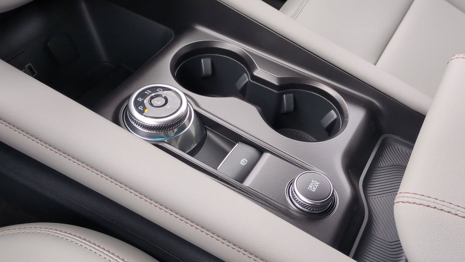 Thumbnail: 2026 Ford Explorer - 32