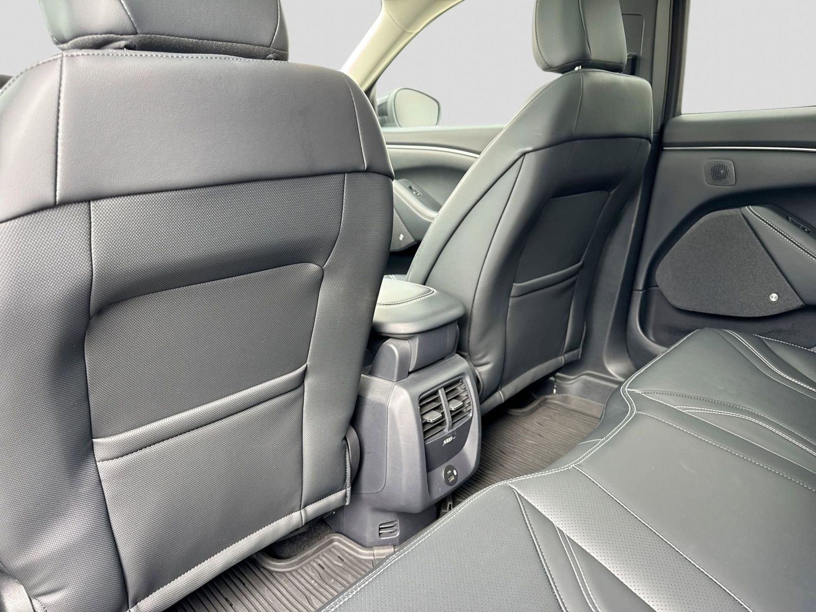 Thumbnail: 2022 Ford Mustang Mach-E - 18