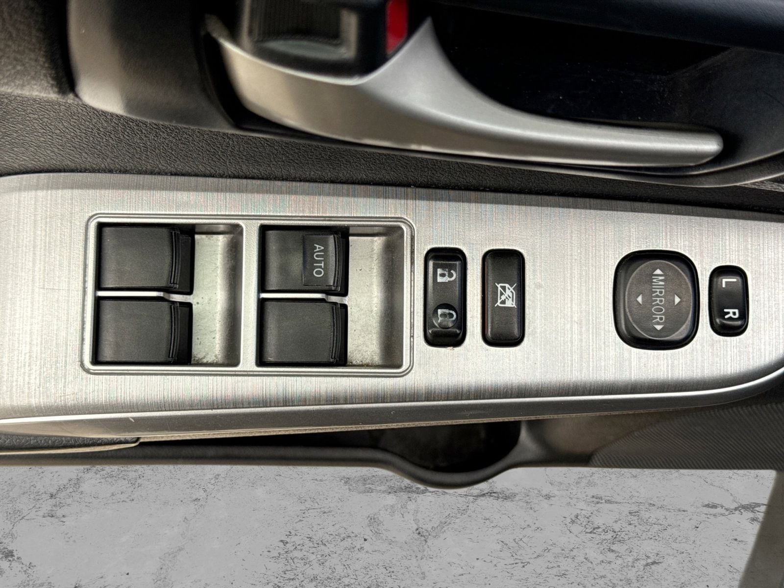 Thumbnail: 2013 Toyota Camry - 19