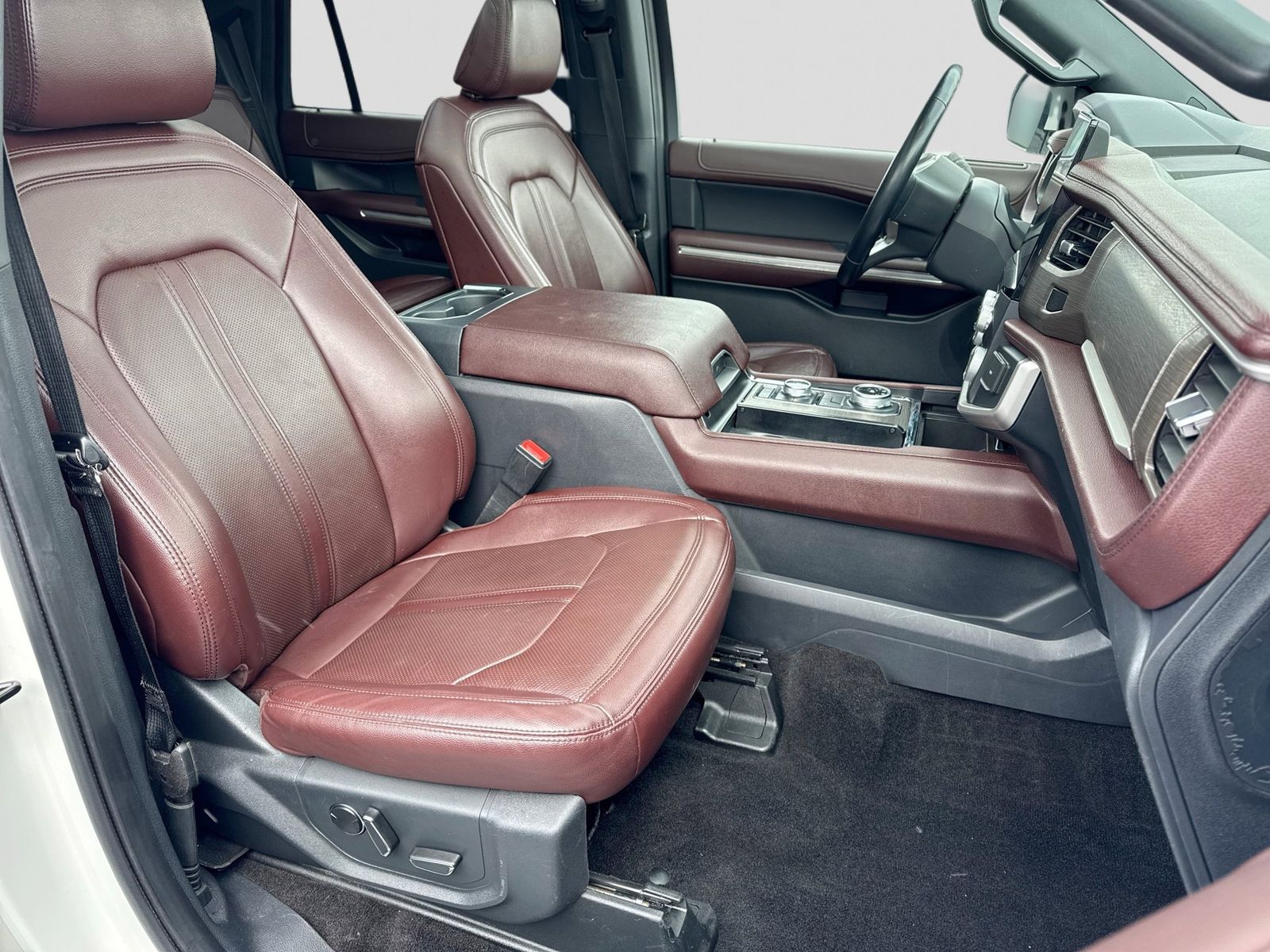 Thumbnail: 2022 Ford Expedition - 10