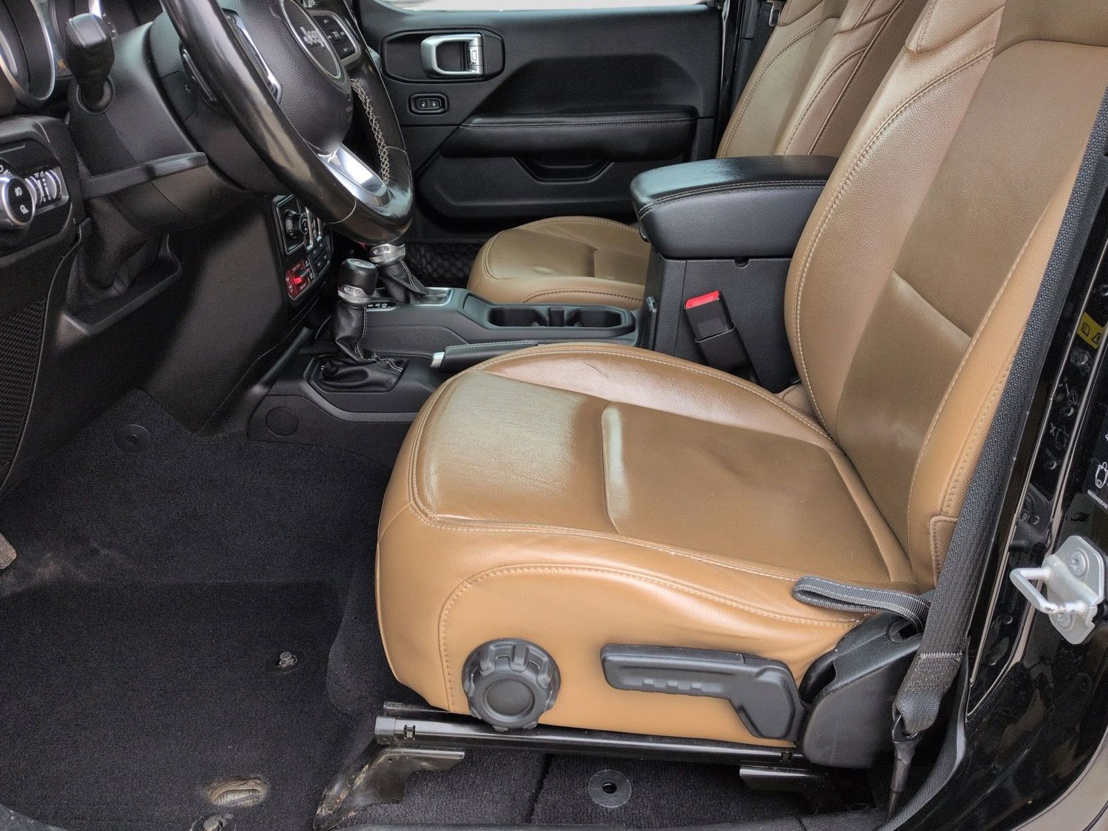 Thumbnail: 2020 Jeep Gladiator - 20