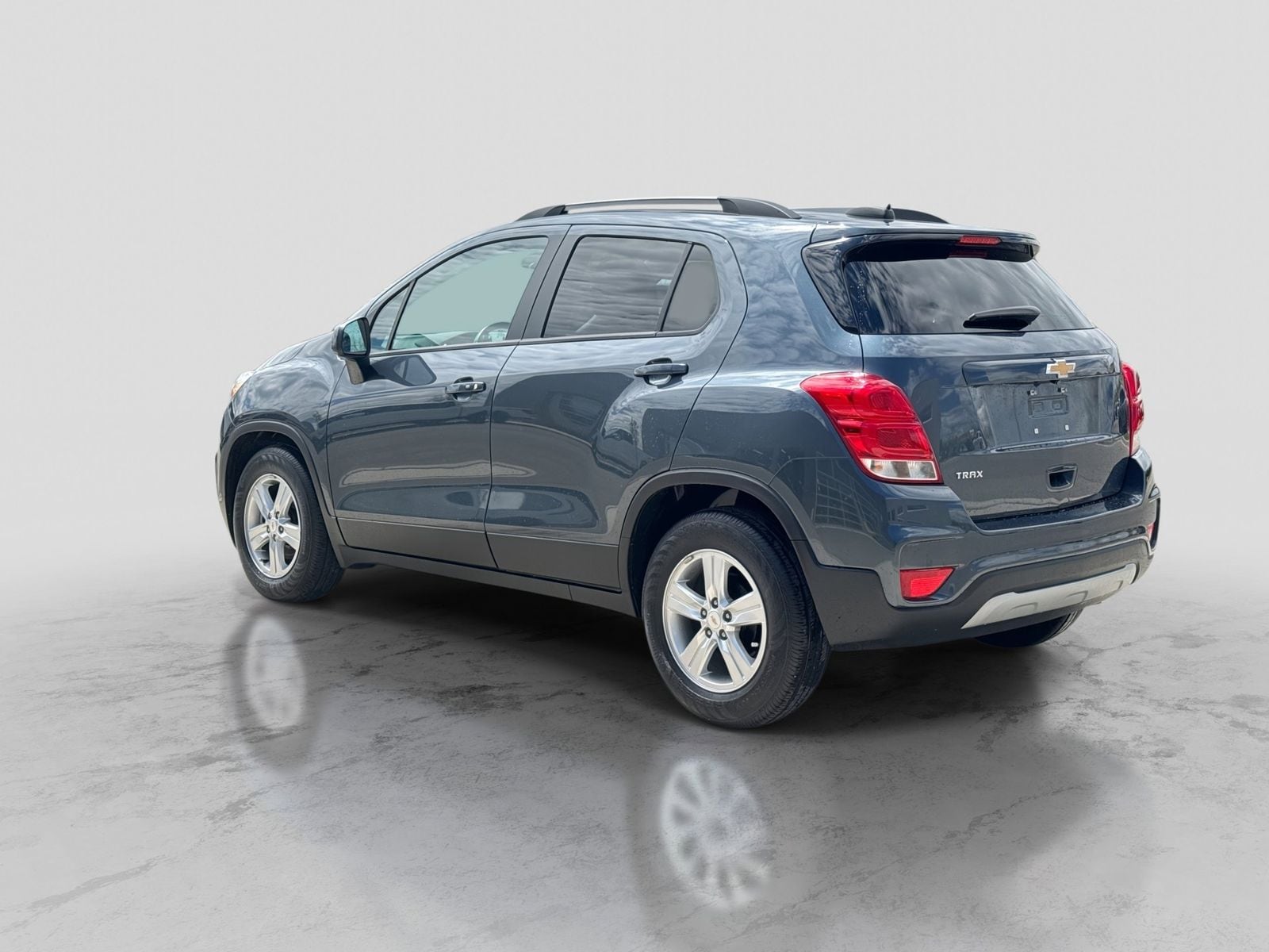 Thumbnail: 2022 Chevrolet Trax - 4