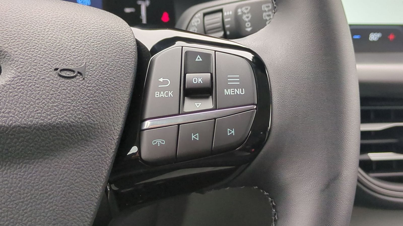 Thumbnail: 2025 Ford Escape - 23