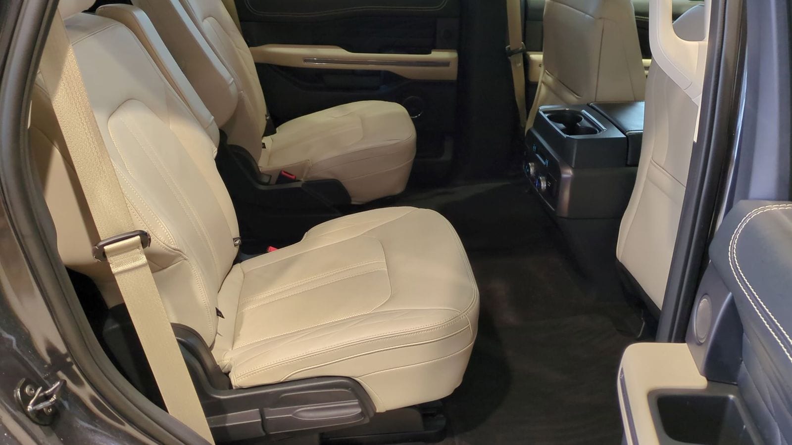 Thumbnail: 2023 Ford Expedition - 22