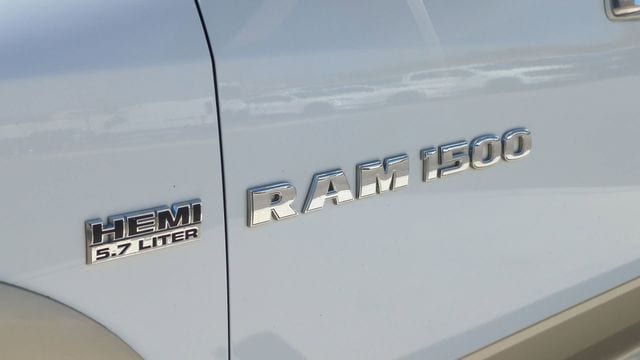 2011 RAM 1500 Laramie 14