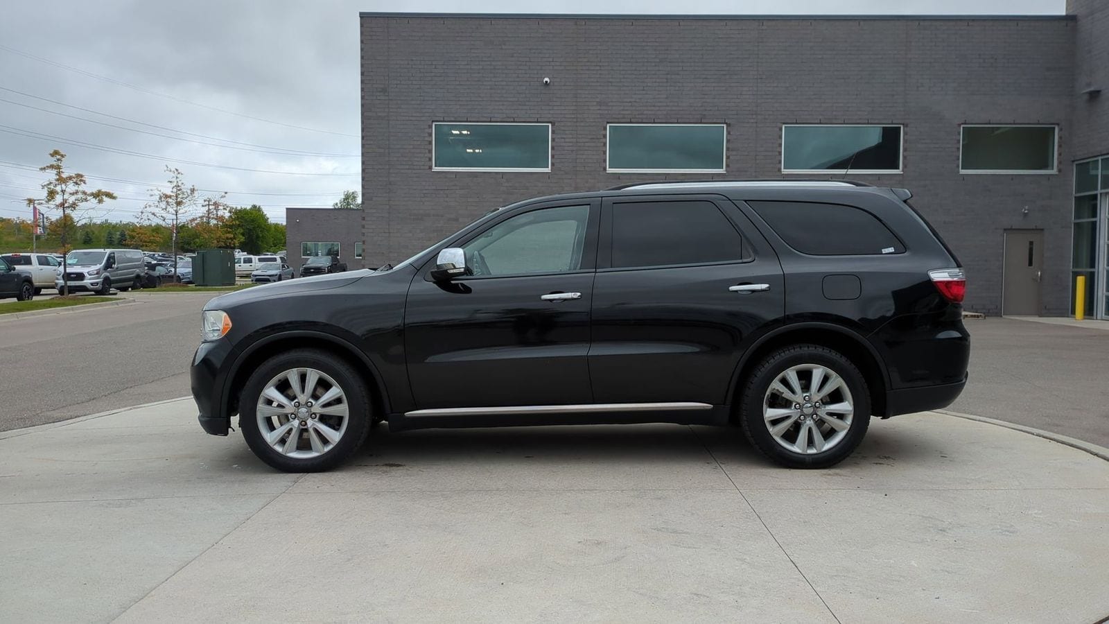 Thumbnail: 2011 Dodge Durango - 2