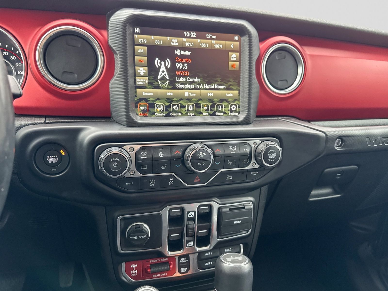 Thumbnail: 2021 Jeep Wrangler - 29