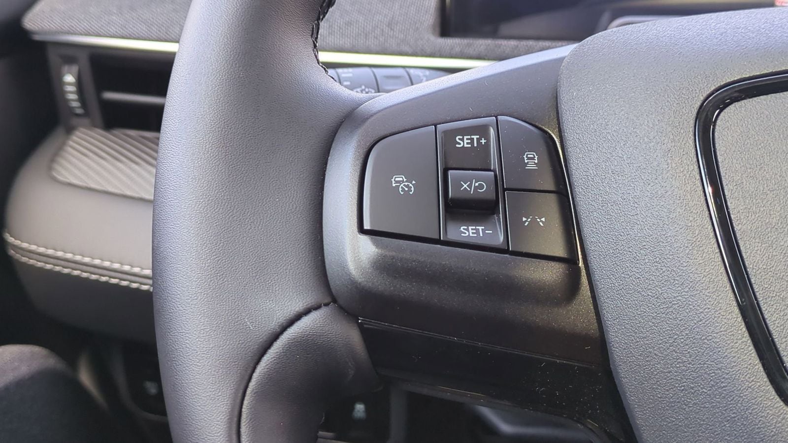 Thumbnail: 2025 Ford Mustang Mach-E - 22