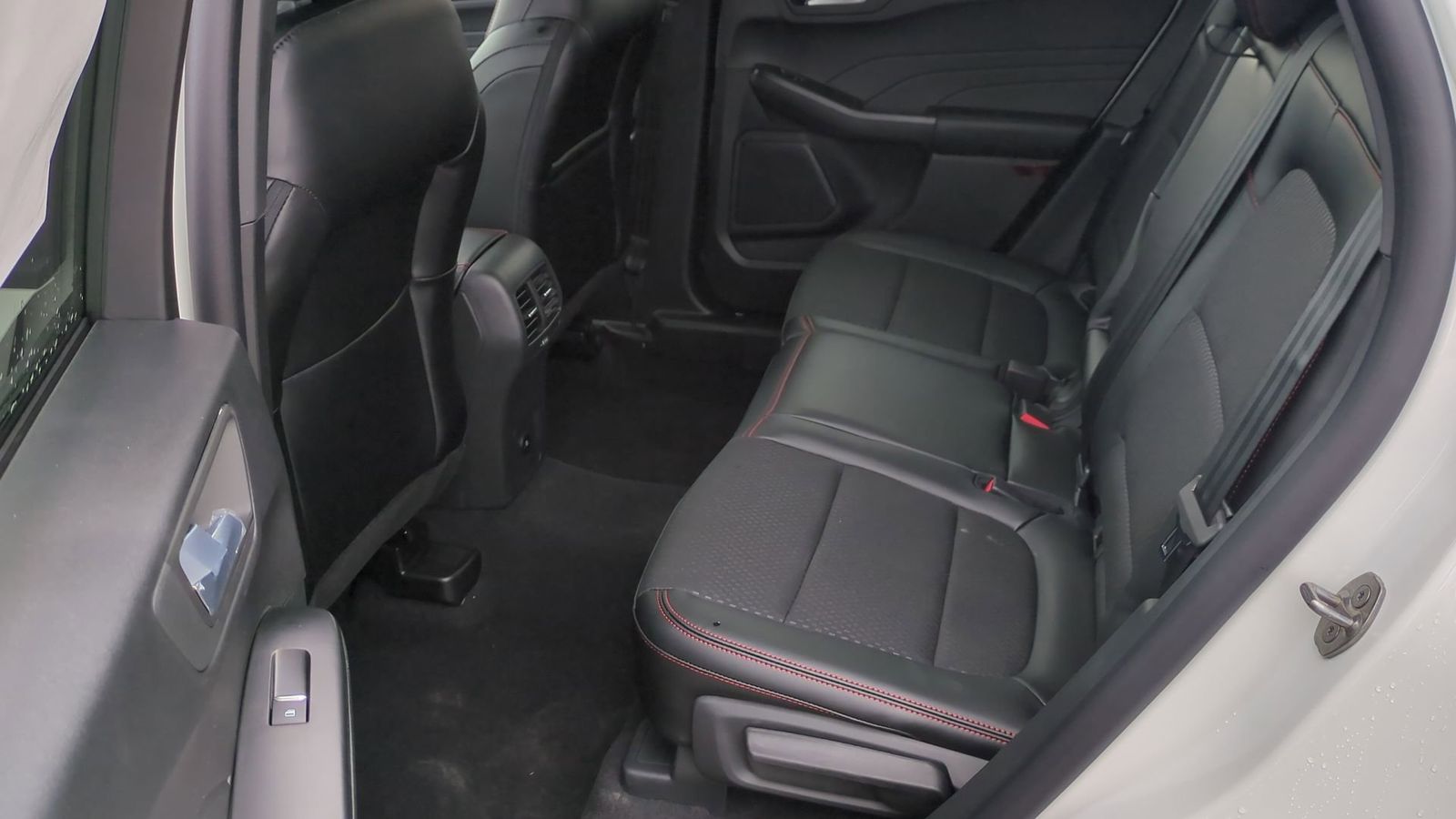 Thumbnail: 2025 Ford Escape - 18