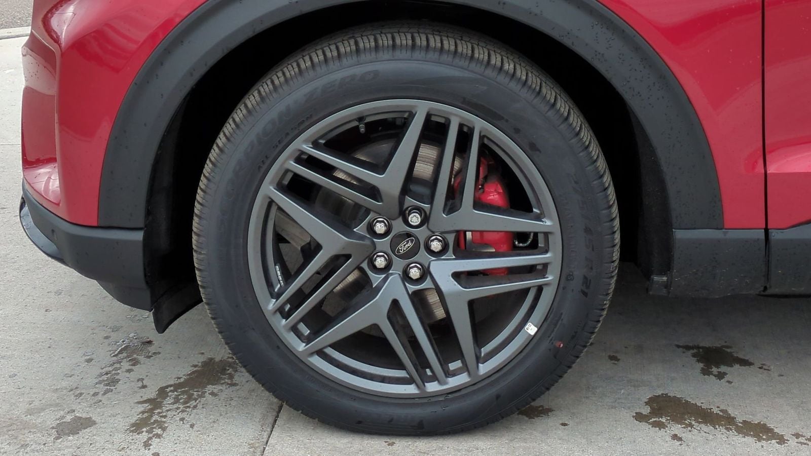 2025 Ford Explorer ST 12
