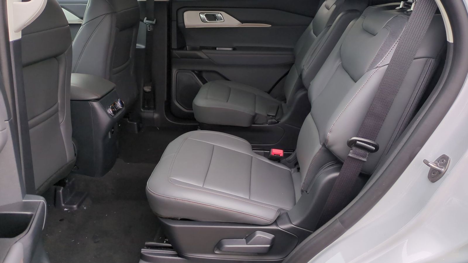 Thumbnail: 2026 Ford Explorer - 17