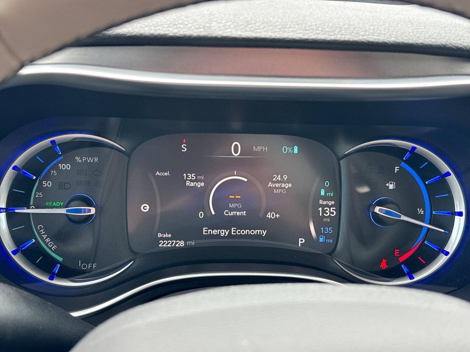 Thumbnail: 2018 Chrysler Pacifica - 42
