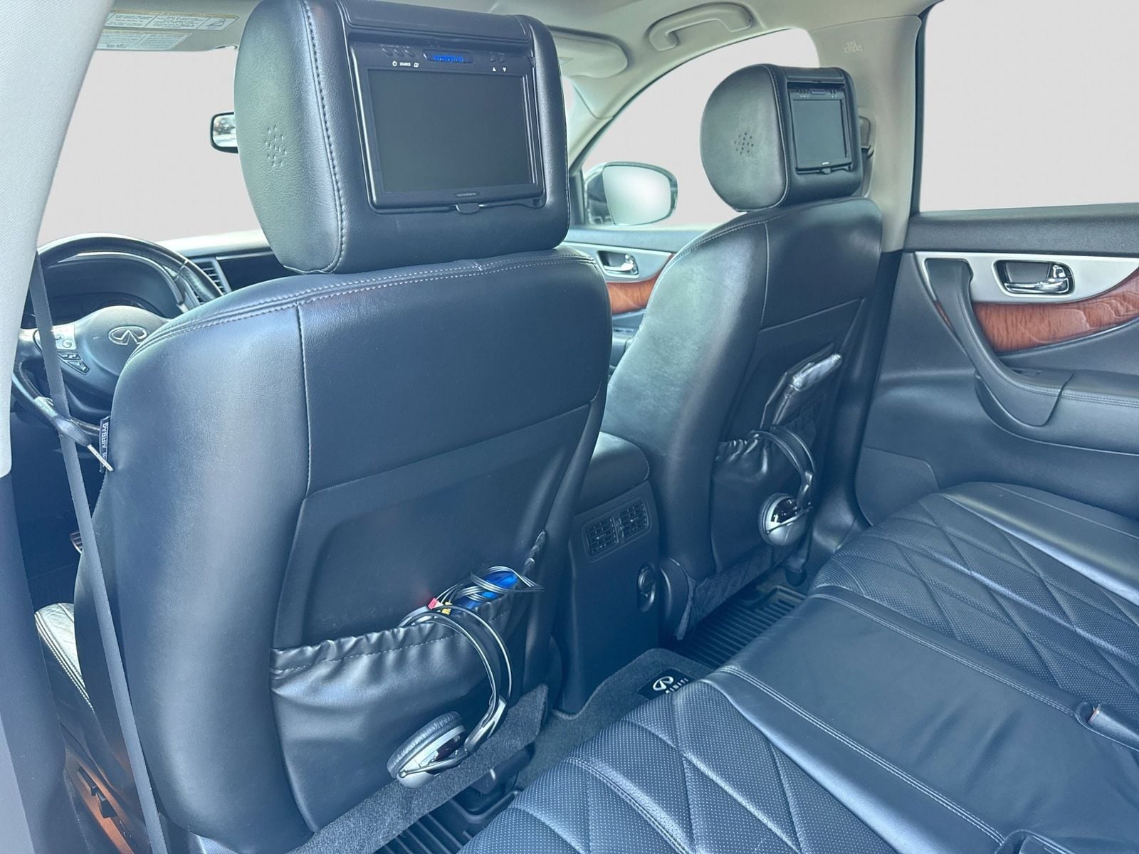 Thumbnail: 2012 INFINITI FX35 - 19