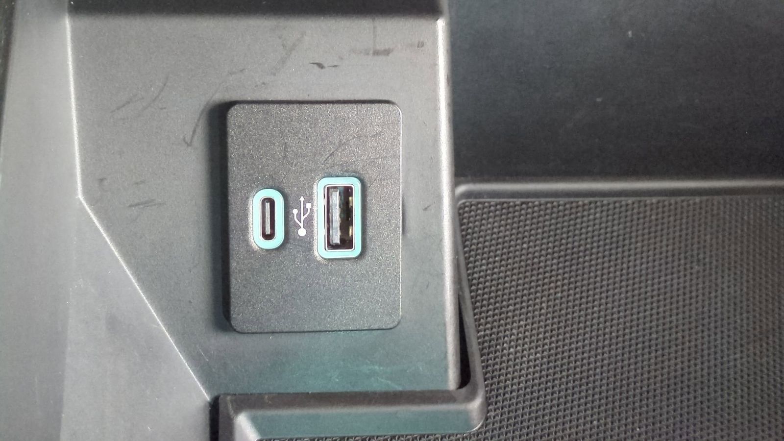 Thumbnail: 2021 Ford F-150 - 38