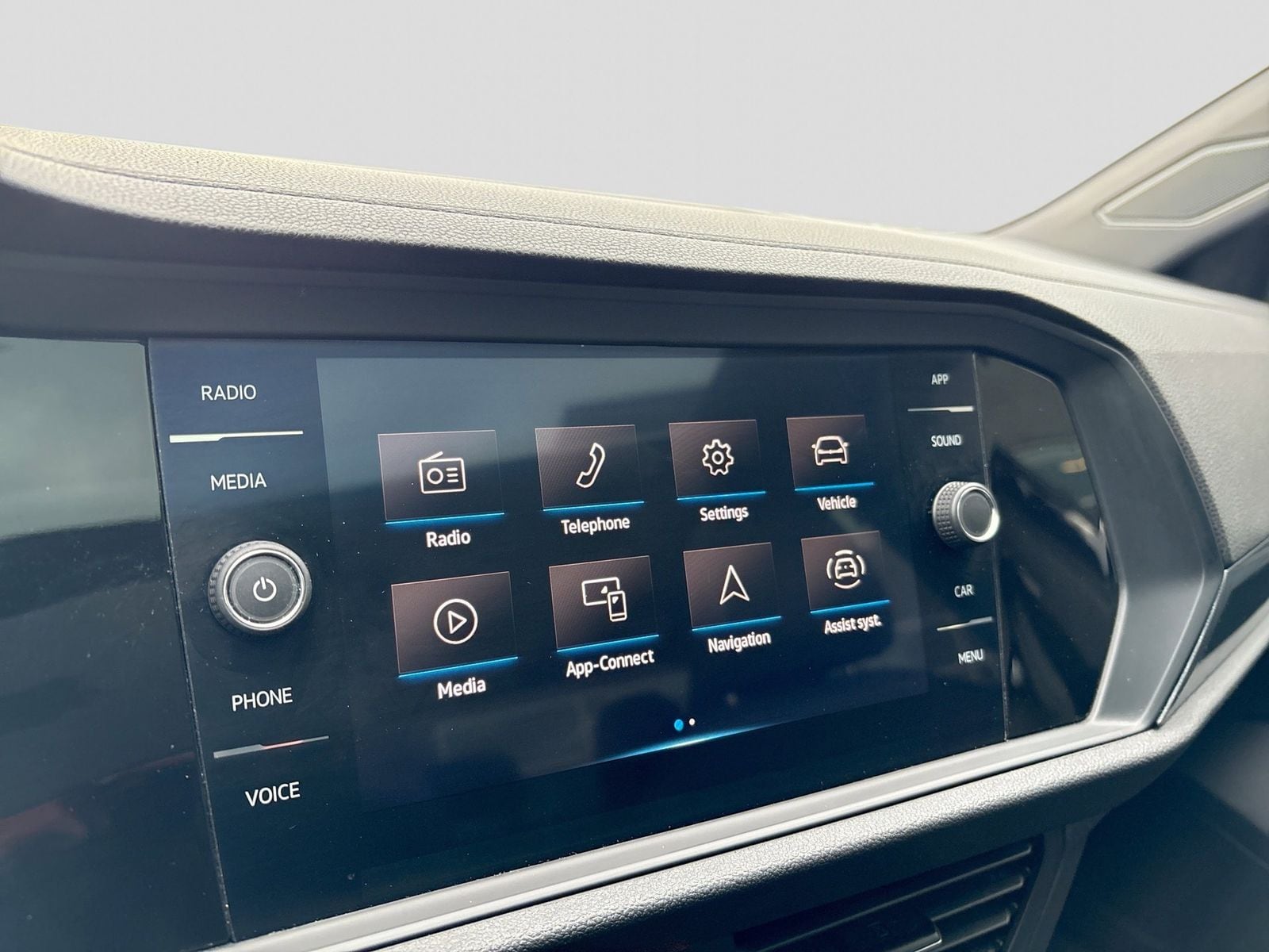 Thumbnail: 2021 Volkswagen Jetta - 32