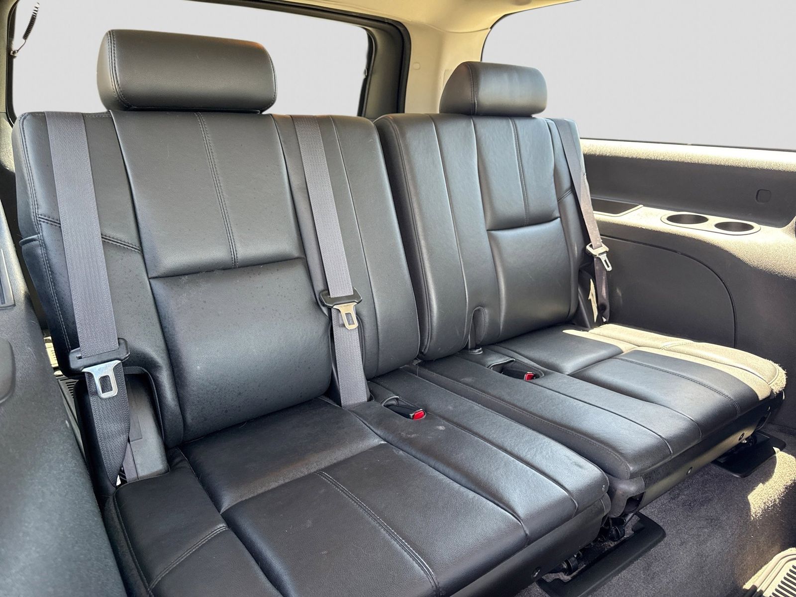 Thumbnail: 2012 Chevrolet Suburban - 27