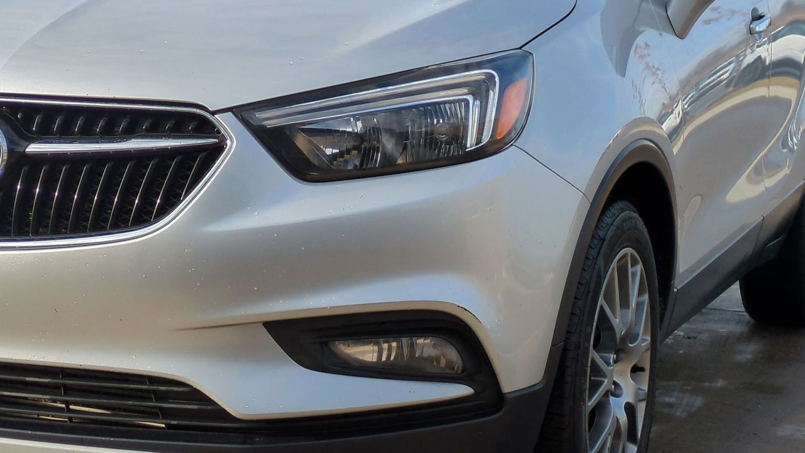 Thumbnail: 2018 Buick Encore - 12