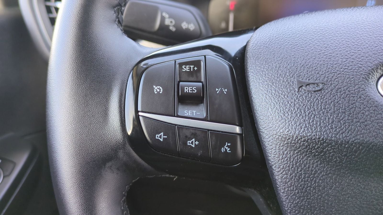 Thumbnail: 2023 Ford Escape - 24