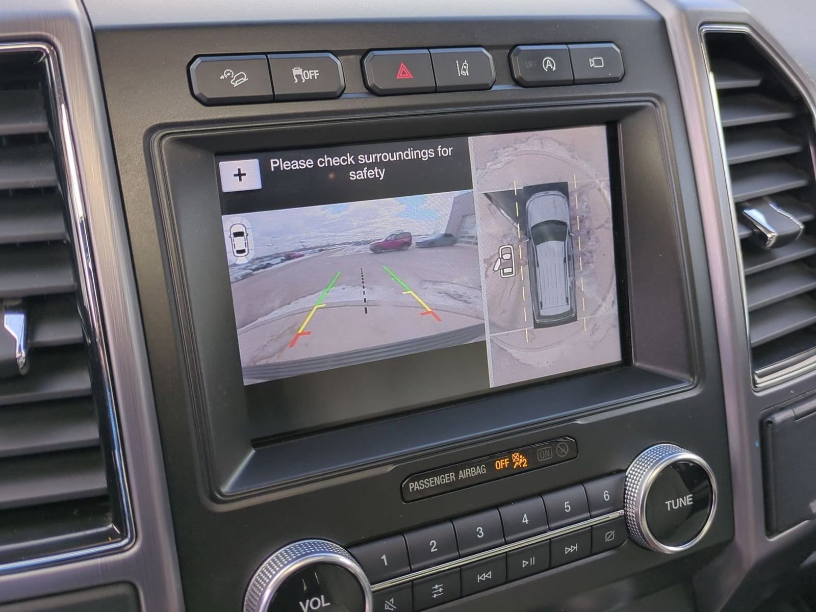 Thumbnail: 2019 Ford Expedition - 35