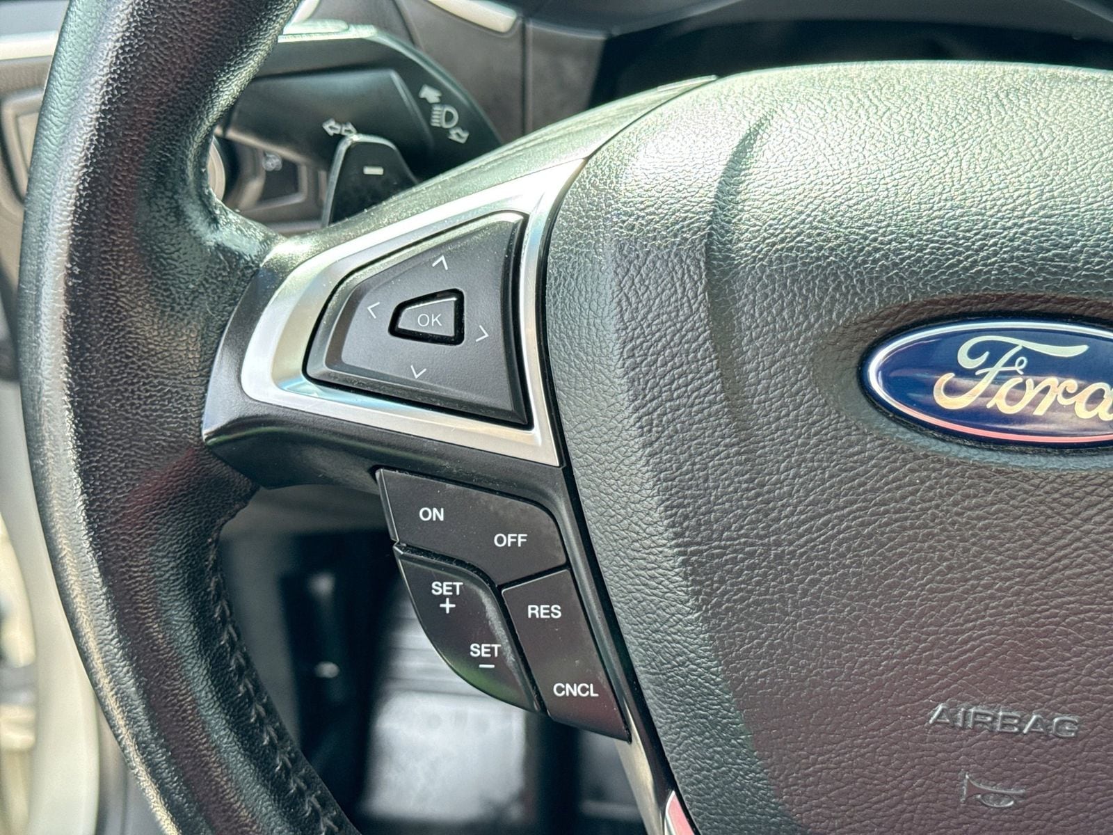 Thumbnail: 2017 Ford Edge - 24