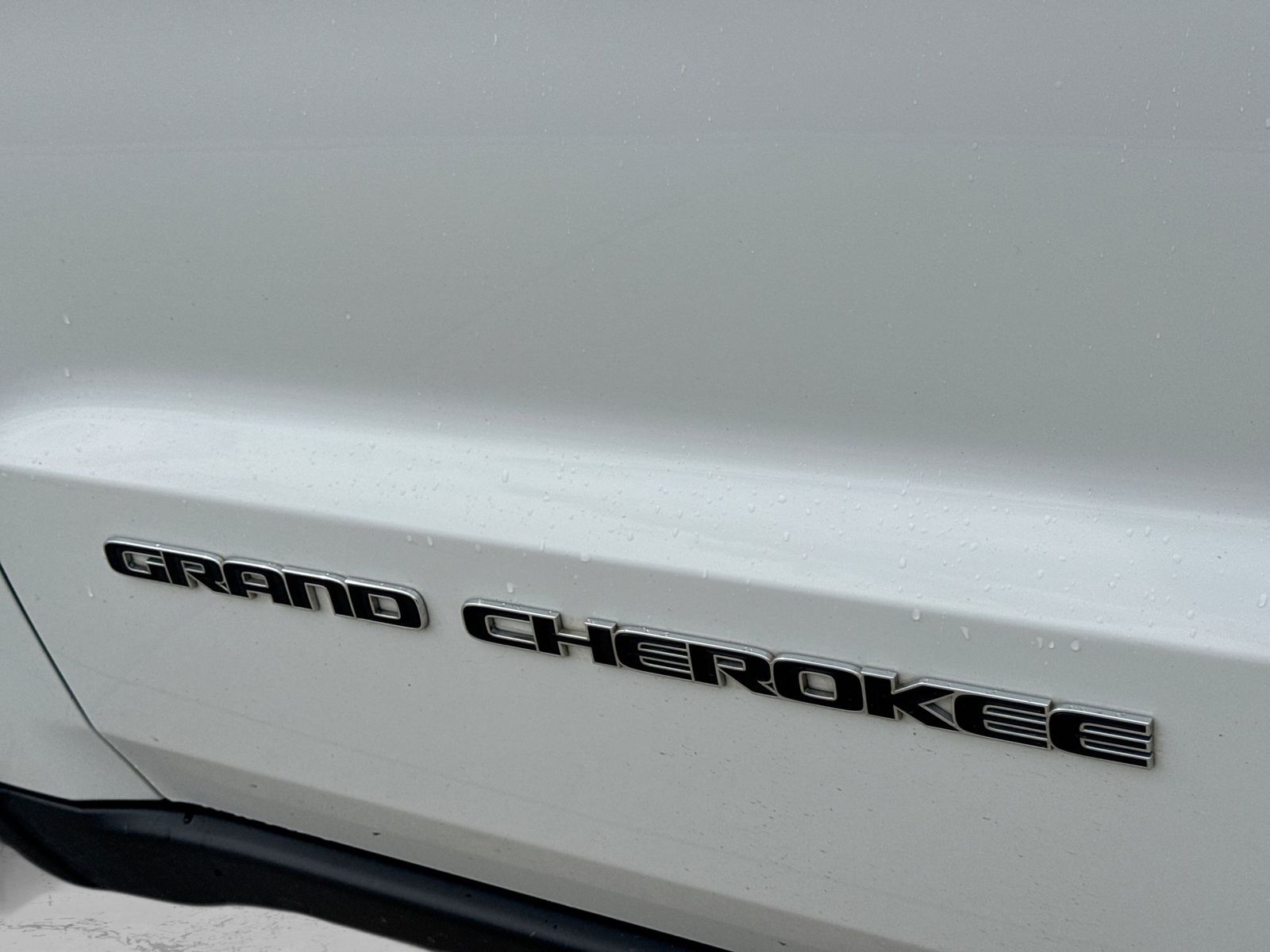 Thumbnail: 2021 Jeep Grand Cherokee - 14