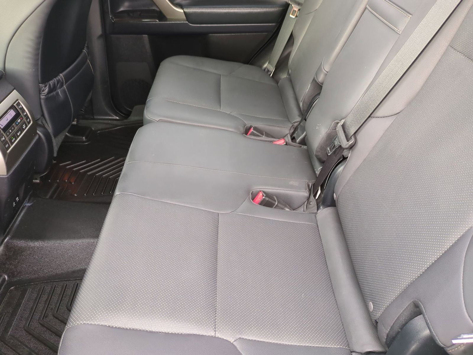 Thumbnail: 2020 Lexus GX - 24