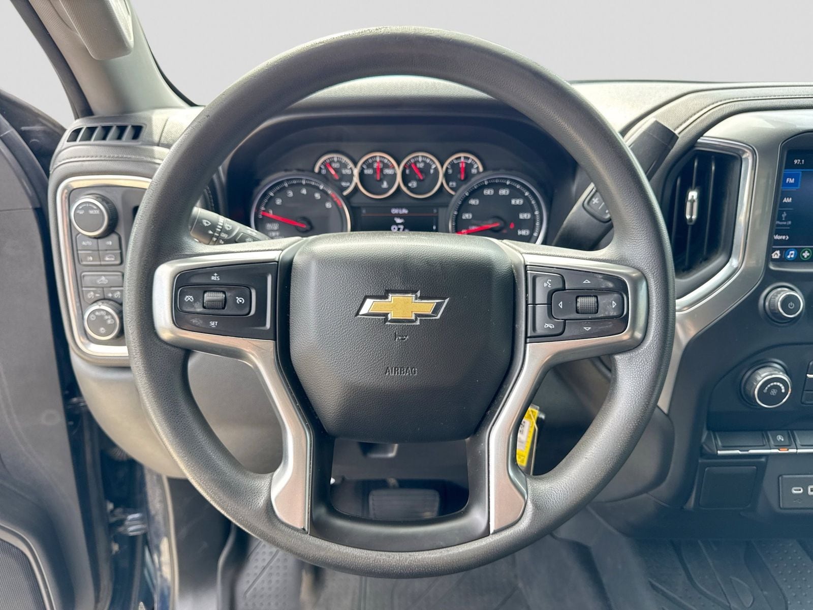 Thumbnail: 2020 Chevrolet Silverado 1500 - 22