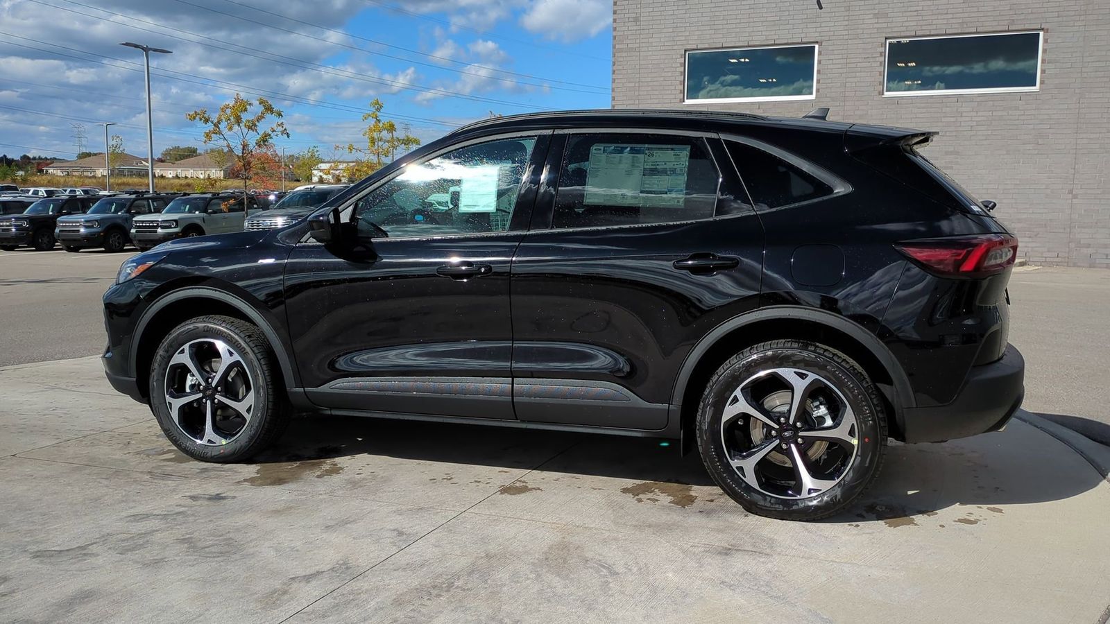 Thumbnail: 2025 Ford Escape - 4