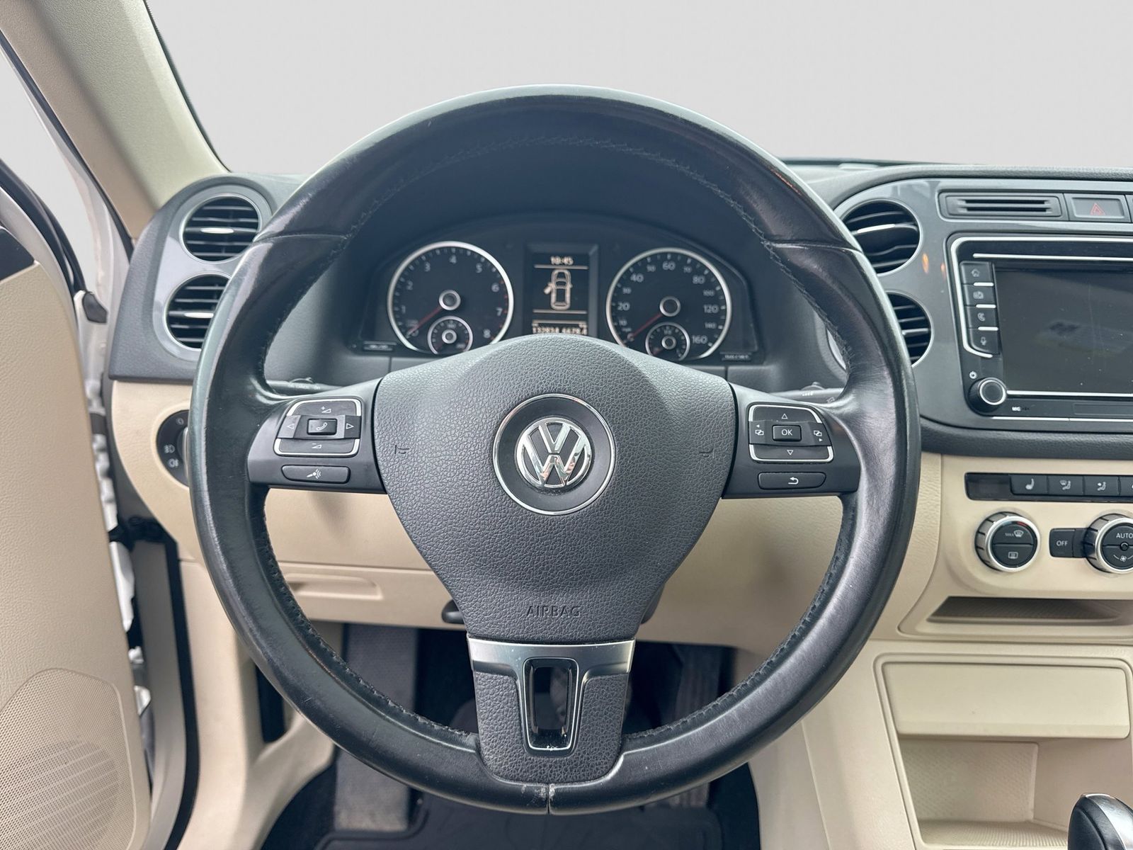 Thumbnail: 2013 Volkswagen Tiguan - 26