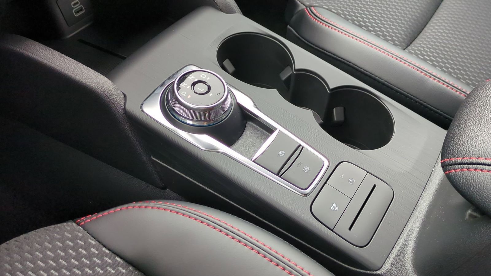 Thumbnail: 2025 Ford Escape - 31