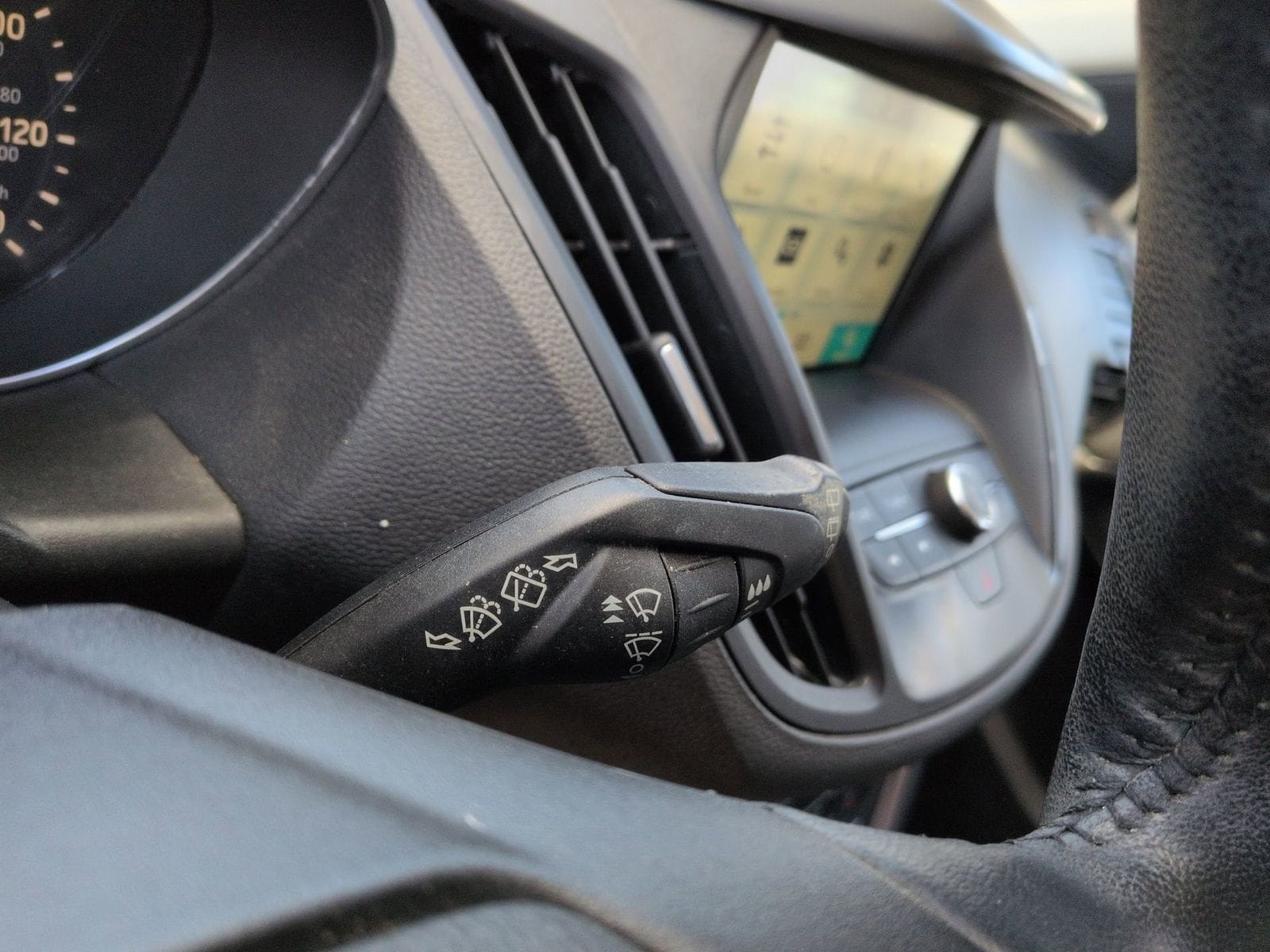 Thumbnail: 2019 Ford Escape - 27