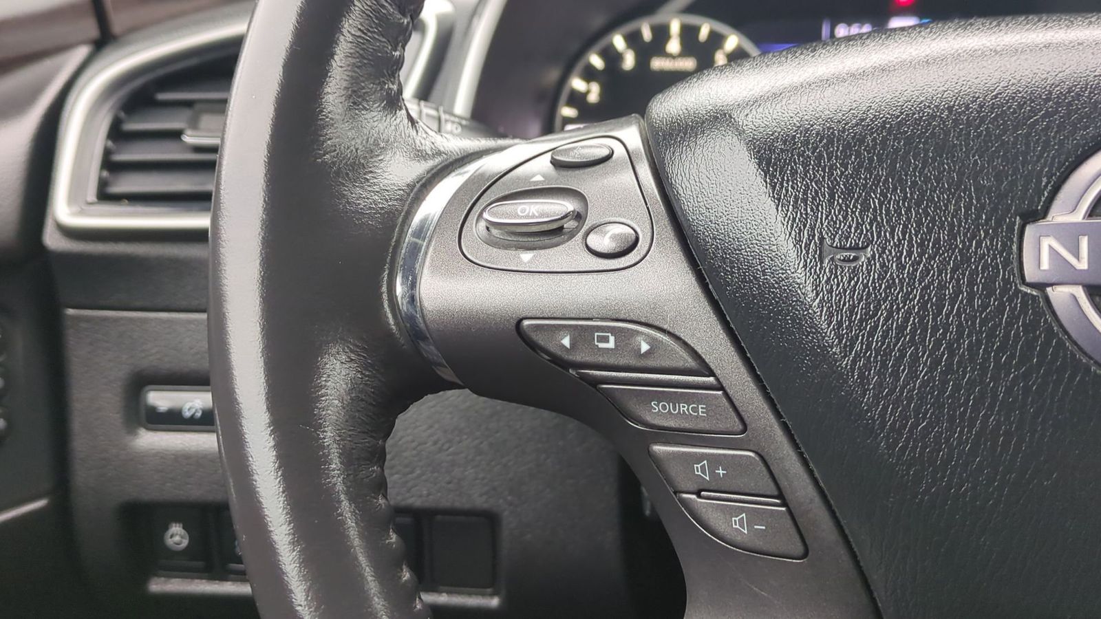 Thumbnail: 2023 Nissan Murano - 23