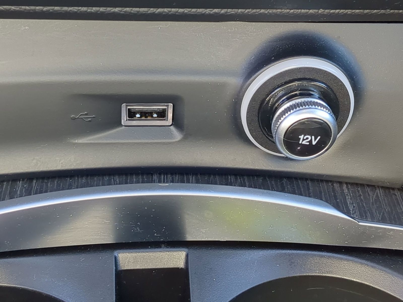 Thumbnail: 2023 Alfa Romeo Stelvio - 36