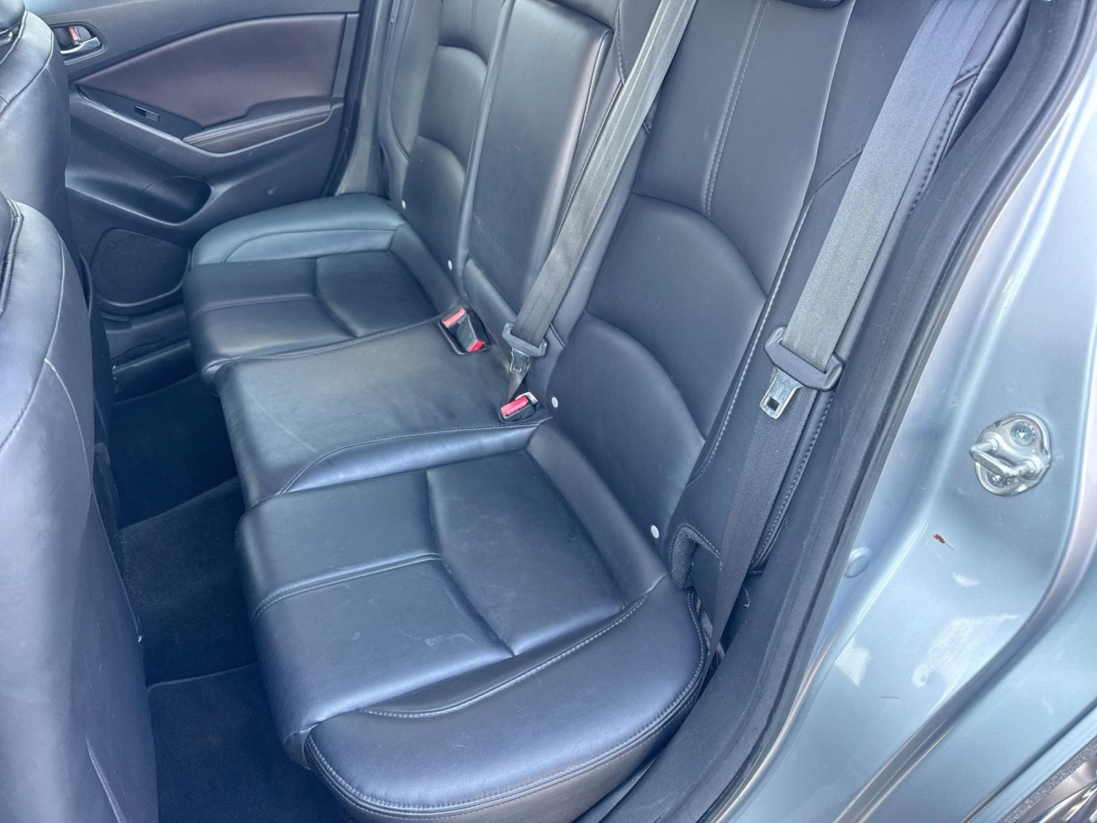 Thumbnail: 2018 Mazda Mazda3 - 18