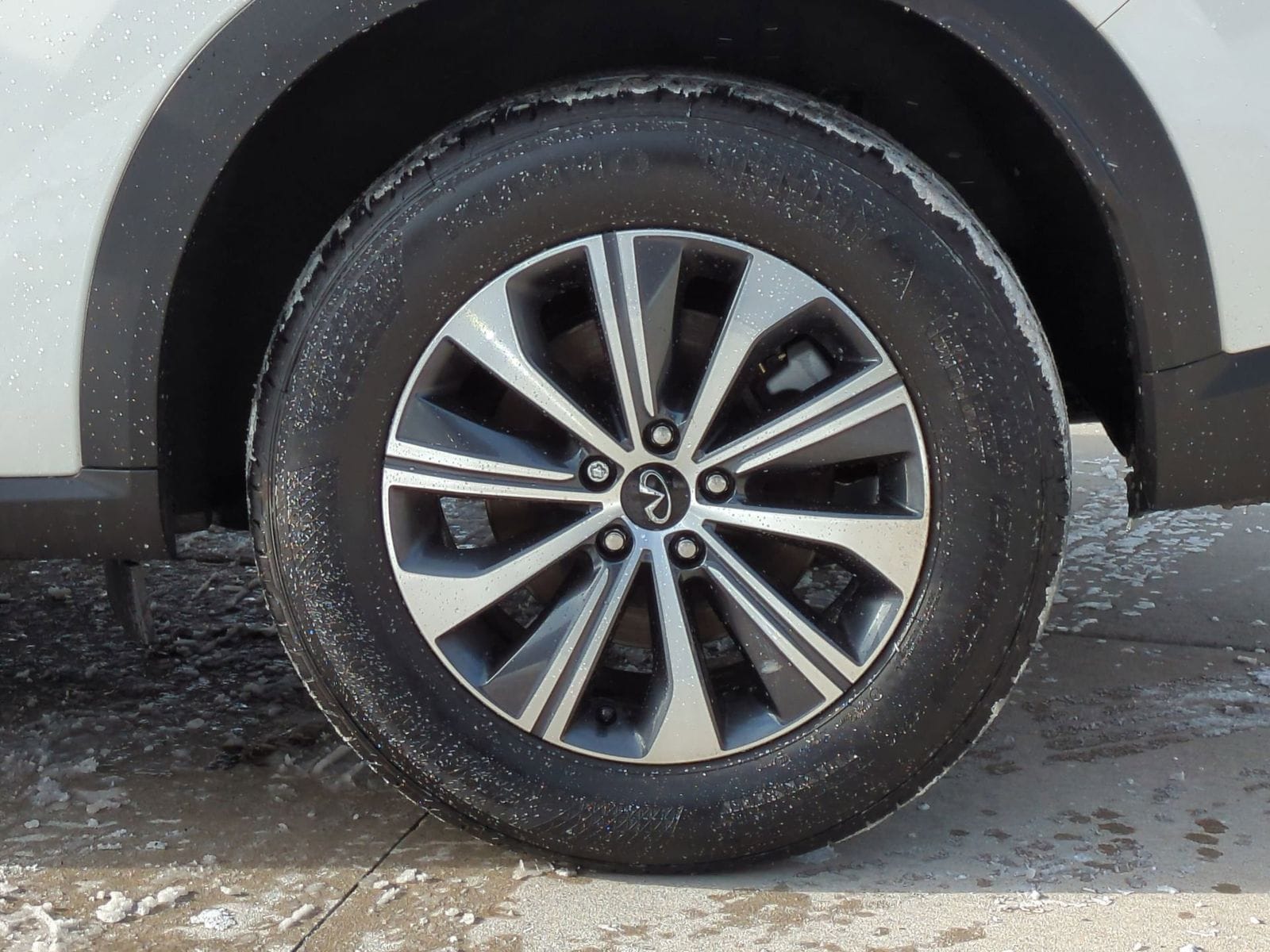 Thumbnail: 2023 INFINITI QX60 - 13