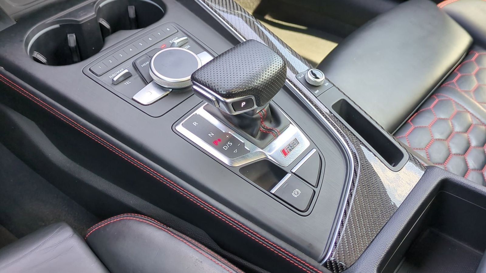 Thumbnail: 2018 Audi RS 5 - 32