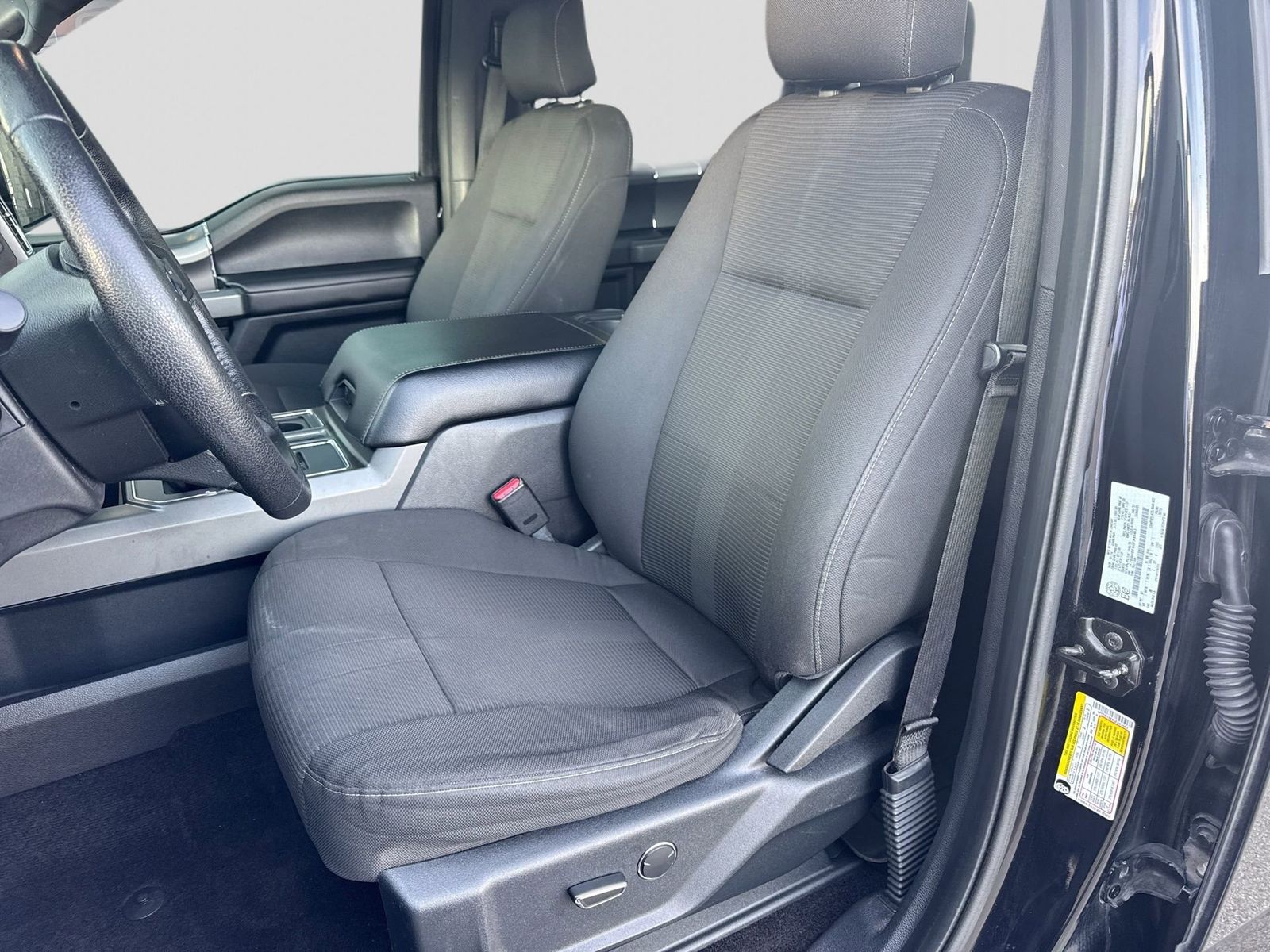 Thumbnail: 2016 Ford F-150 - 17