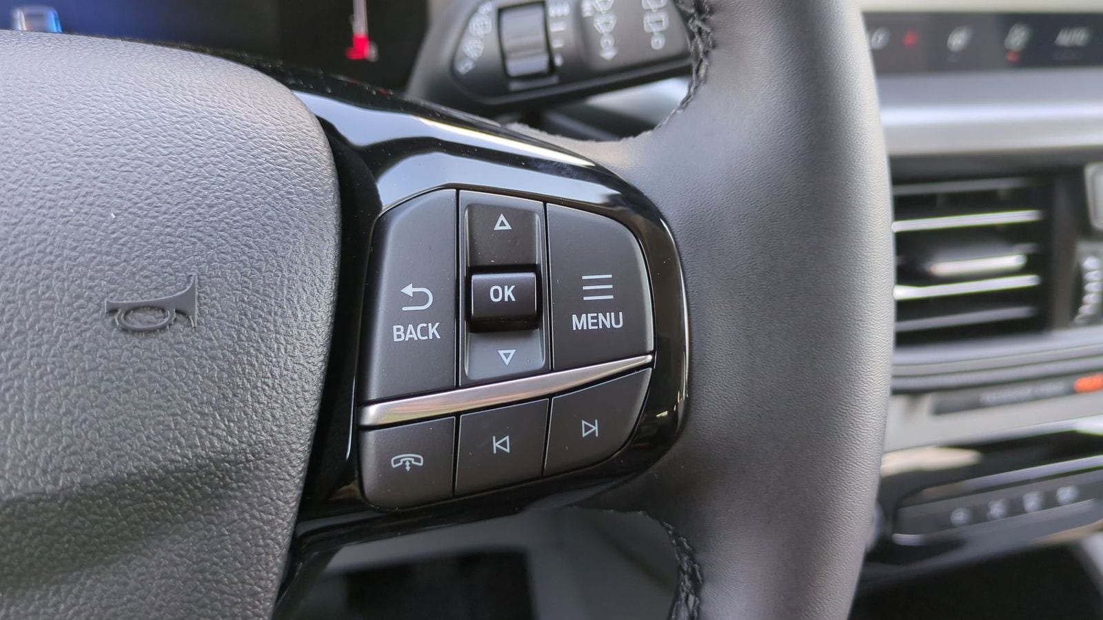 Thumbnail: 2025 Ford Escape - 23