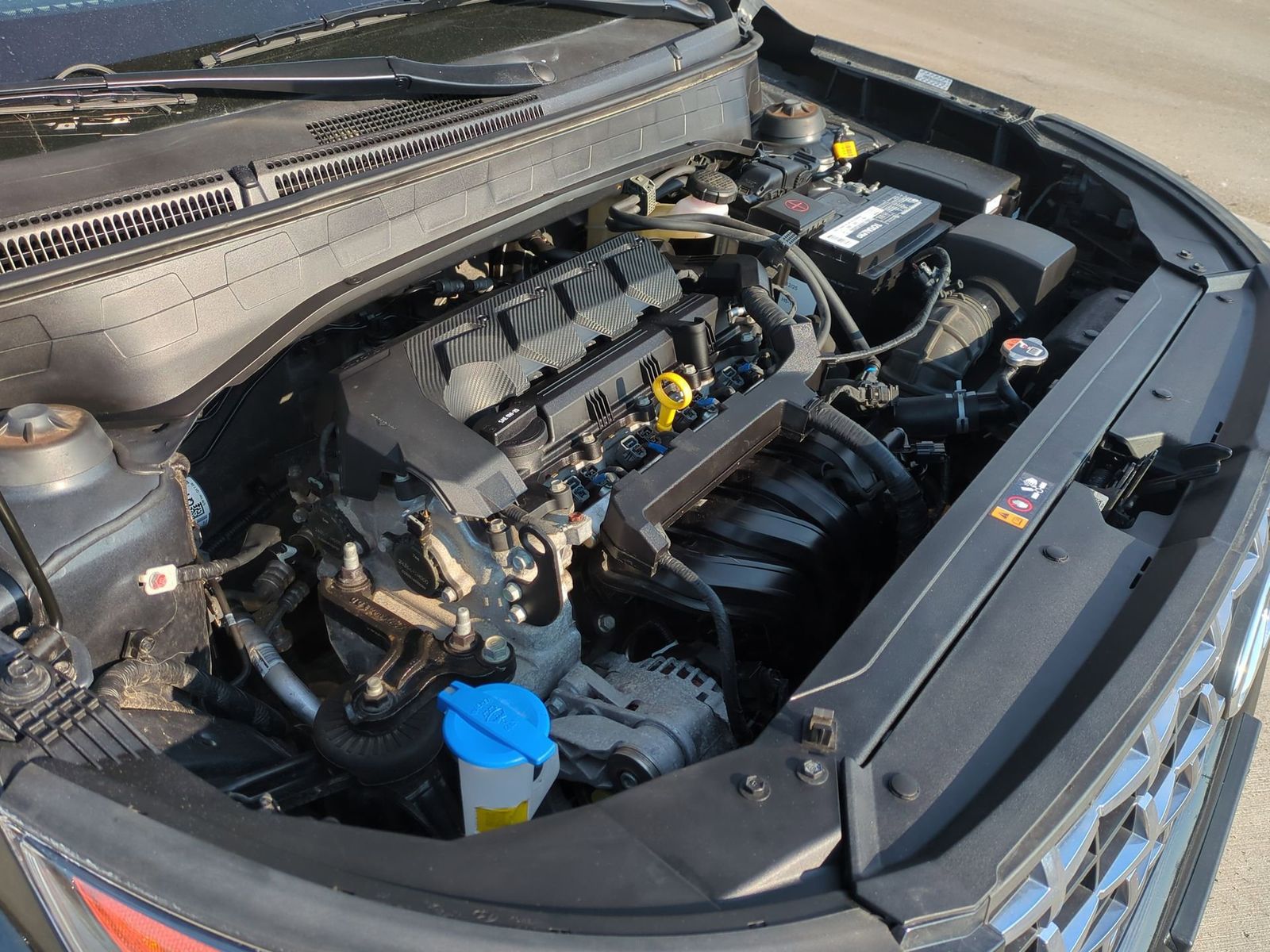 Thumbnail: 2023 Hyundai Venue - 16