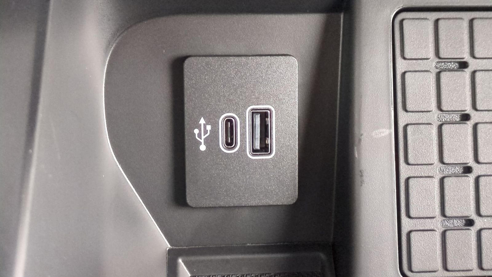 Thumbnail: 2025 Ford F-150 - 31