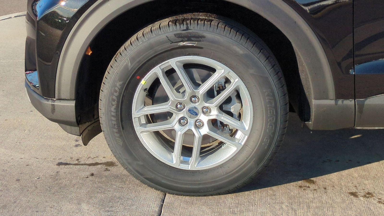 Thumbnail: 2026 Ford Explorer - 10