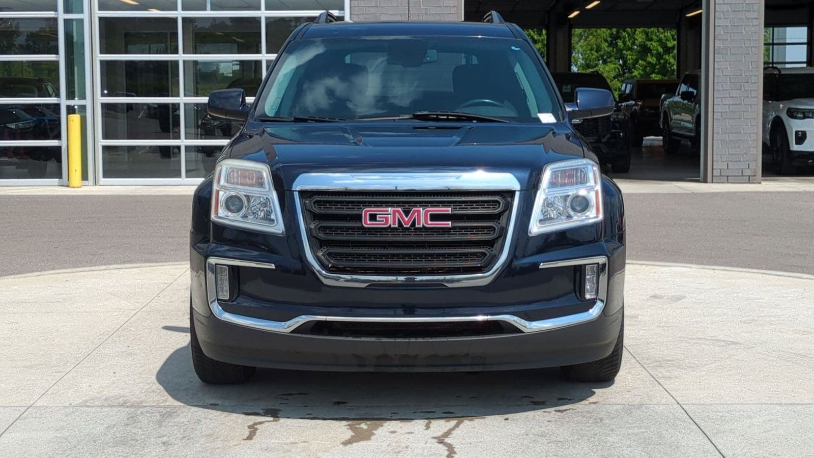 Thumbnail: 2016 GMC Terrain - 10