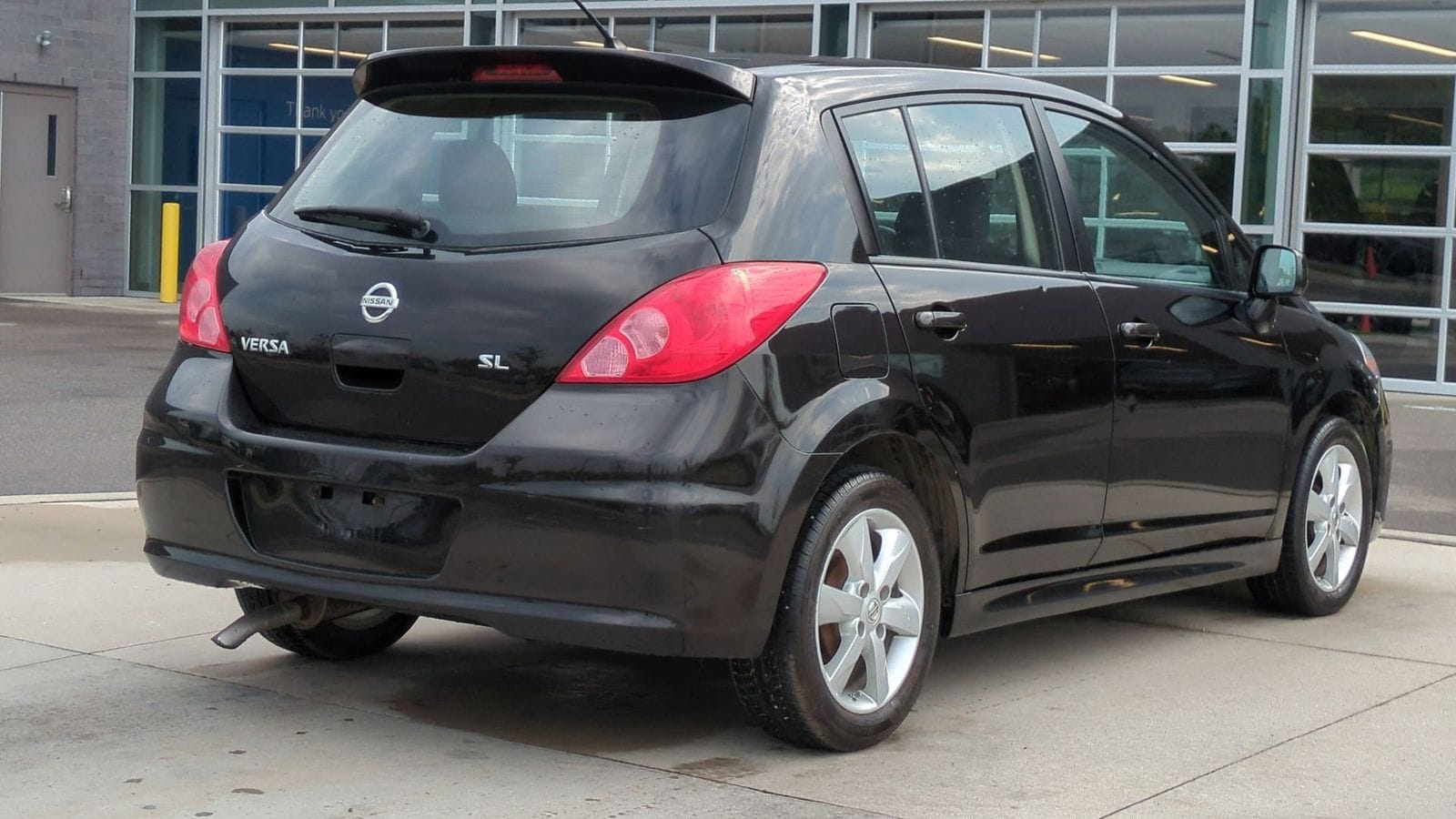 Thumbnail: 2011 Nissan Versa - 5