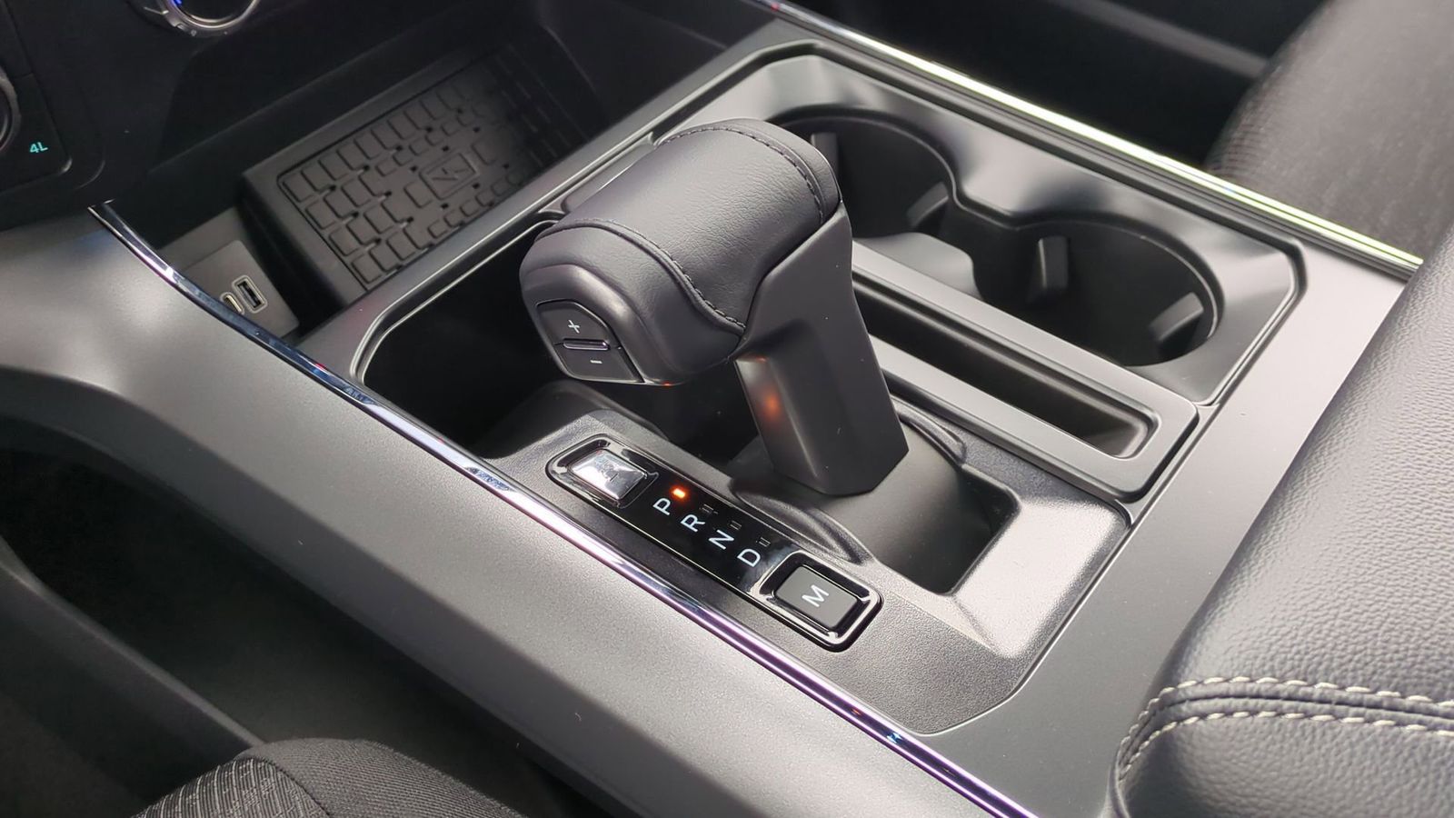 Thumbnail: 2025 Ford F-150 - 32