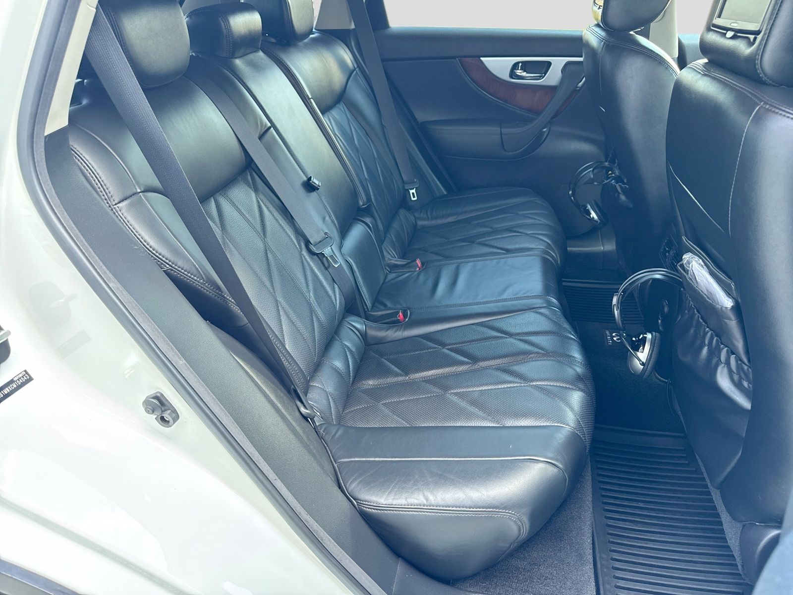 Thumbnail: 2012 INFINITI FX35 - 22